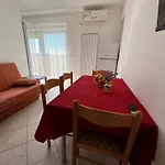 Dorana Apartamento Vrsi