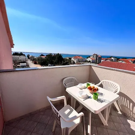 Apartment Dorana