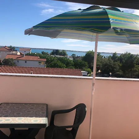 Apartment Dorana Vrsi