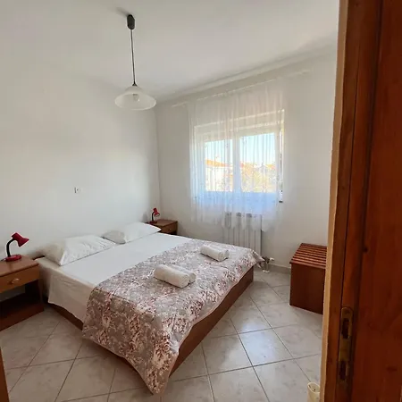 Dorana Apartman *