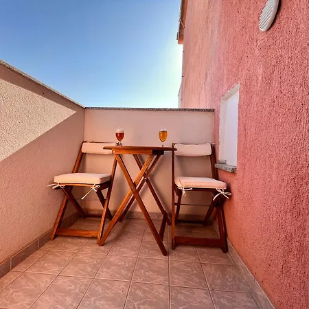 شقة Dorana فرسي